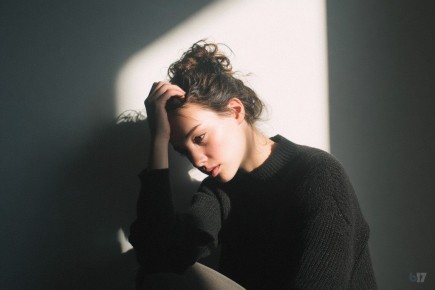 Понимание низкой самооценки: как избежать ловушки негативных мыслей