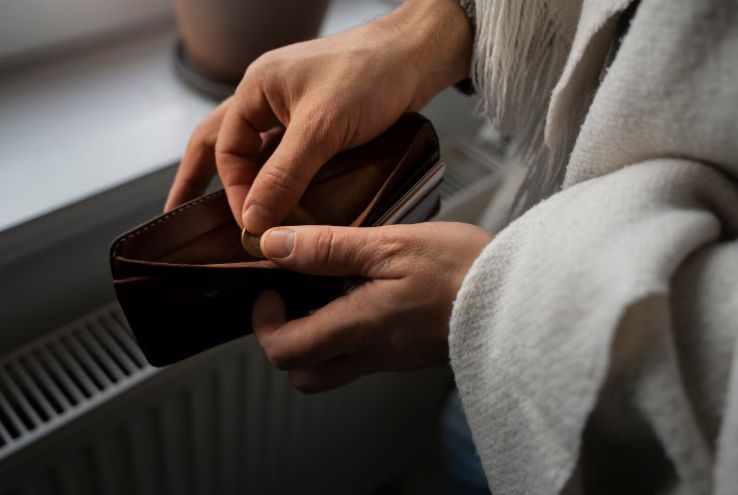 Как преодолеть бессознательную лояльность бедности