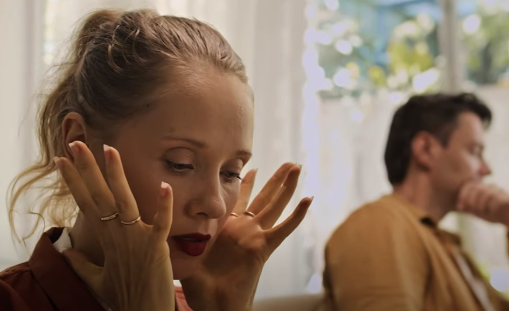 Когда экран отодвигает семью: как вернуть внимание партнера