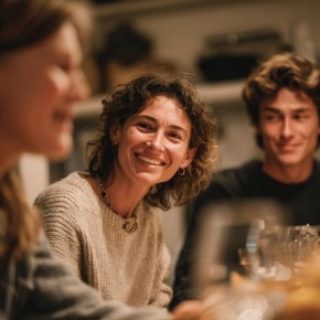 Как поддерживать других, не теряя себя: советы по сохранению границ и психологическому комфорту