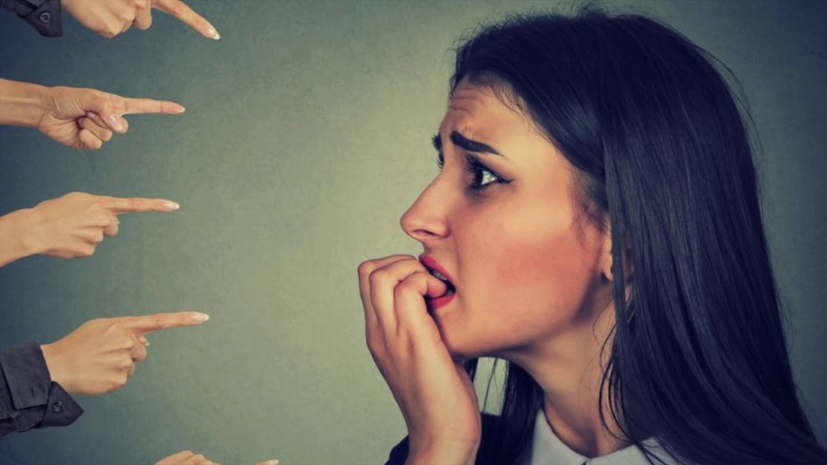 Как чувство вины становится оружием в отношениях с нарциссом