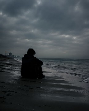 Рост одиноких людей в России: новые данные ВЦИОМ