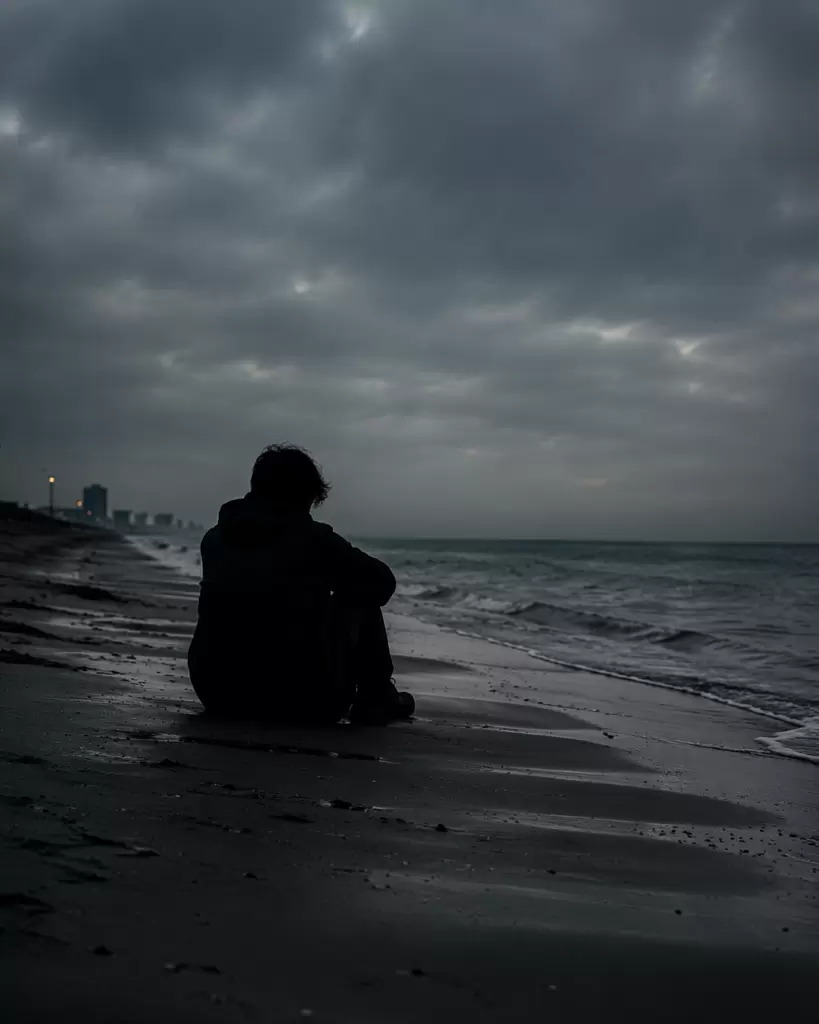 Рост одиноких людей в России: новые данные ВЦИОМ