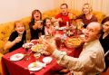 Чем лучше не делиться с близкими: 10 тайных тем для разговора